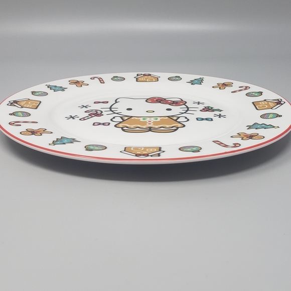 Hello Kitty 8" Christmas Plate - Picture 5 of 9